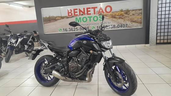 YAMAHA MT-07 ABS YAMAHA MT-07 ABS